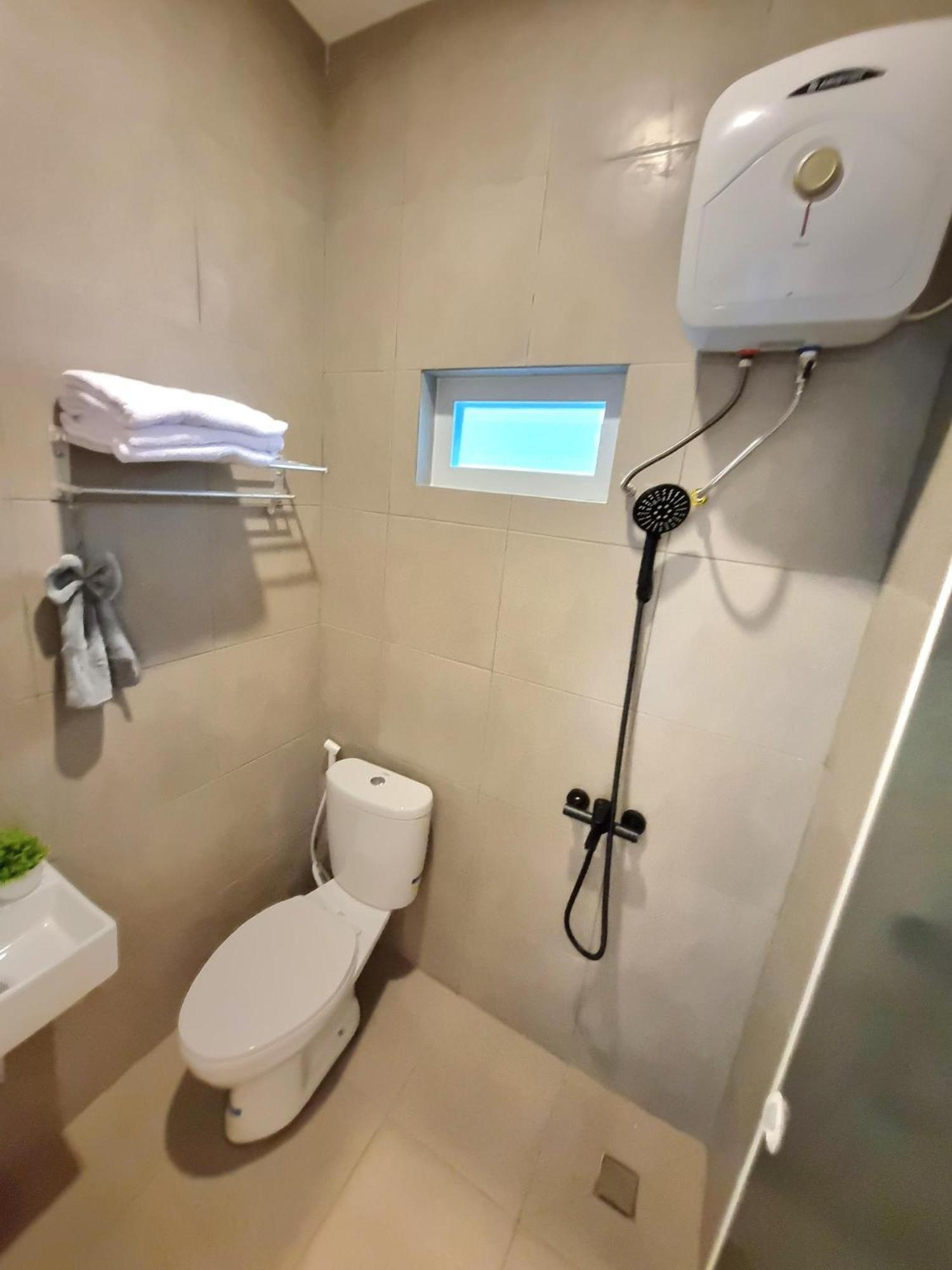 Zizi Homey 202 Cemara Asri Triple Single Medan Exterior foto